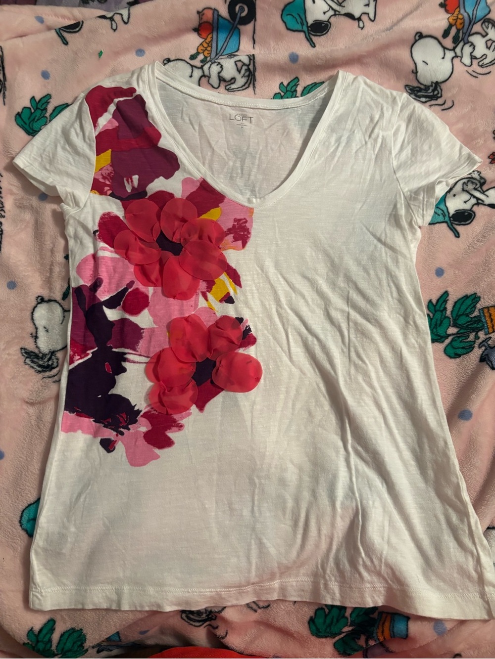 Ann Taylor loft White V-Neck Tee with Pink Floral Appliqué